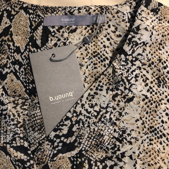 BNWT b.young Snakeskin Print Tunic Blouse - Picture 5 of 5